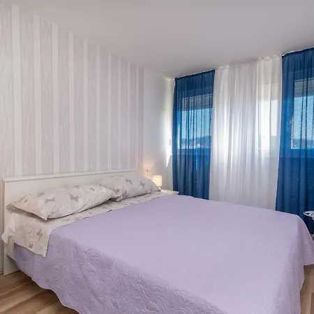 Apartamento Mimoza *